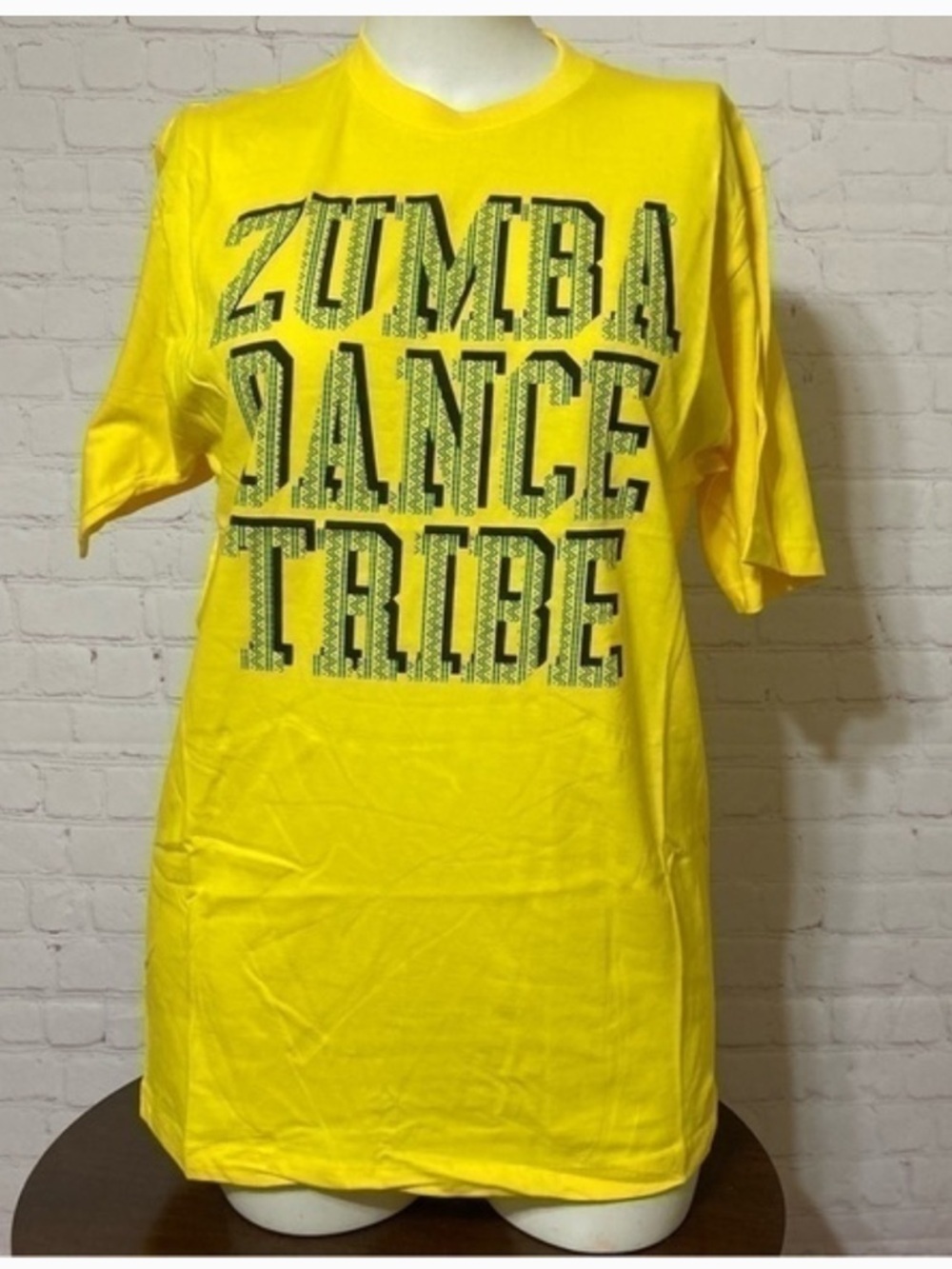 Zumba Fitness Yellow "Zumba Dance Tribe" Short Sleeve Tee Large New